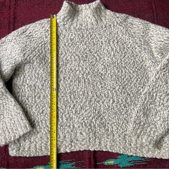 Vince Cropped Wool Cashmere Blend Sweater - Picture 7 of 8